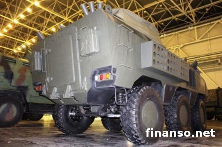 В Украине презентовали новый БТР, оснащенный гаубицей