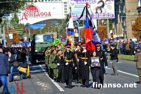 Похороны Моторолы в Донецке: на прощание явились тысячи людей