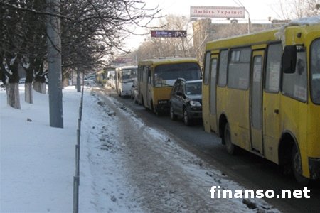 Стоимость проезда в киевских маршрутках выросла на 1 гривну