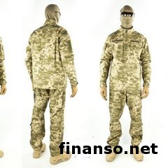 У президента продемонстрировали новую форму для ВСУ на 2017 год