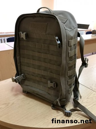 У президента продемонстрировали новую форму для ВСУ на 2017 год