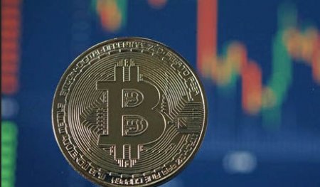 Биткоин протестирует как минимум уровень $10000