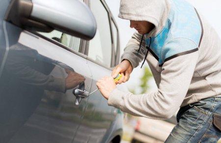 Названы самые угоняемые в России марки автомобилей  