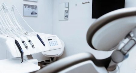 Имплантация зубов